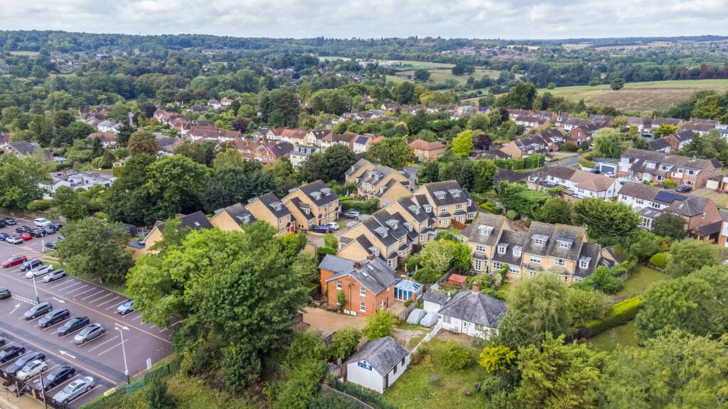 Additional image 32 of Station Road, Digswell, Welwyn, Hertfordshire, AL6 0EA