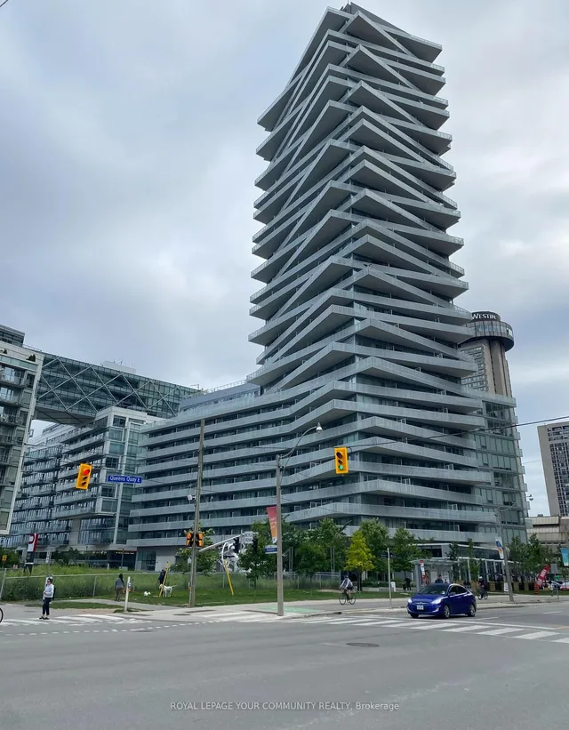 15 Queens Quay St Unit 1808