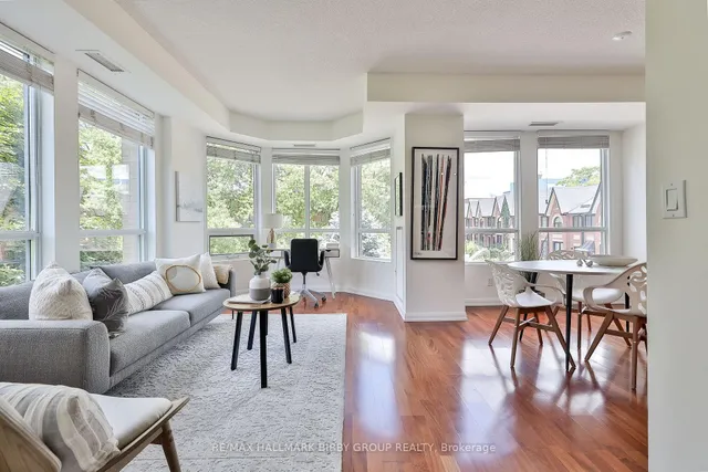 25 Soho St Unit P302