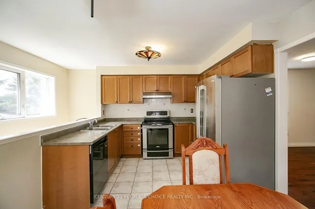 Additional image 26 of 272 Vintage Gate