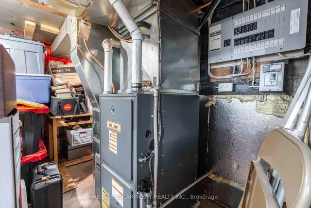 Additional image 18 of 228 Province St