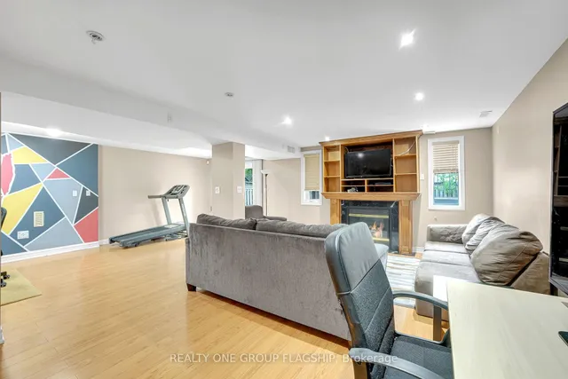 Additional image 35 of 1128 Knotty Pine Grve