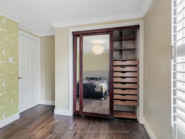 Additional image 20 of 35 Glenmanor Dr