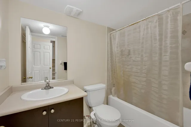 Additional image 40 of 46 Commodore Dr