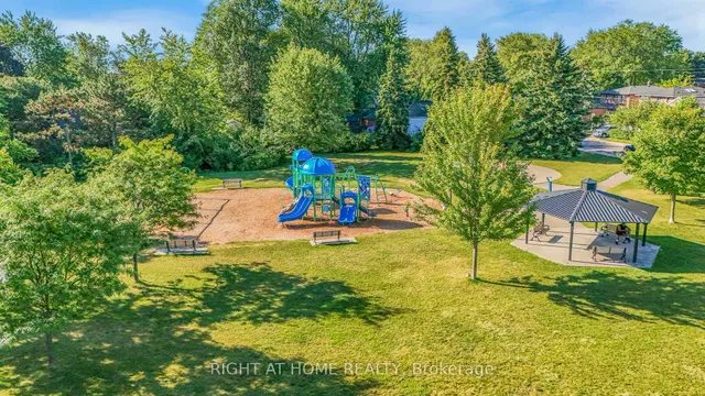 Additional image 30 of 36 Vanbrugh Ave