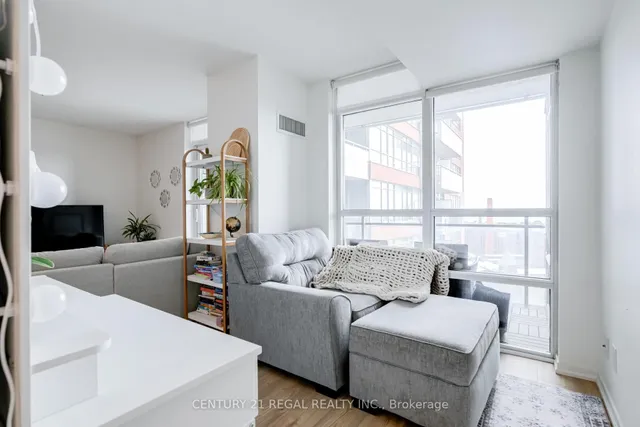 Additional image 11 of 38 Joe Shuster Way Unit 1411