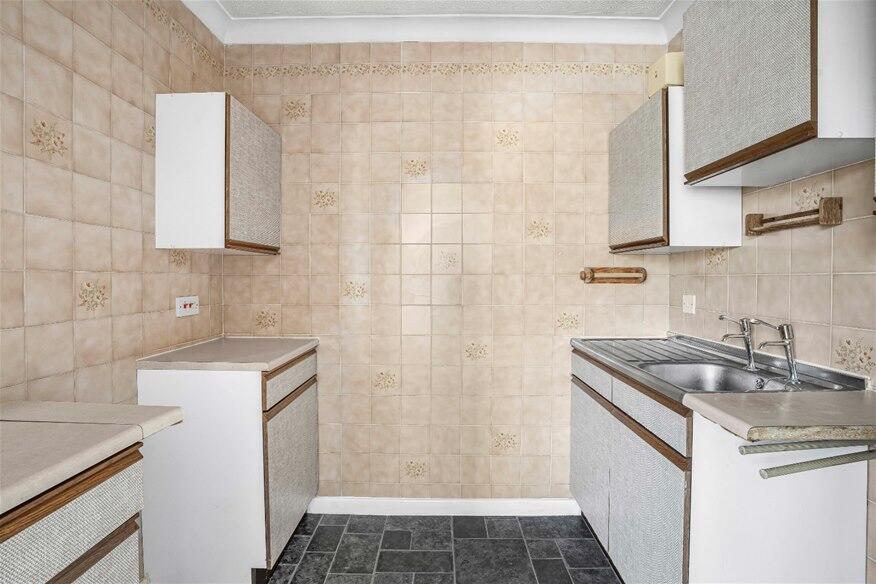 Additional image 5 of Roundwood Lane, Harpenden, AL5