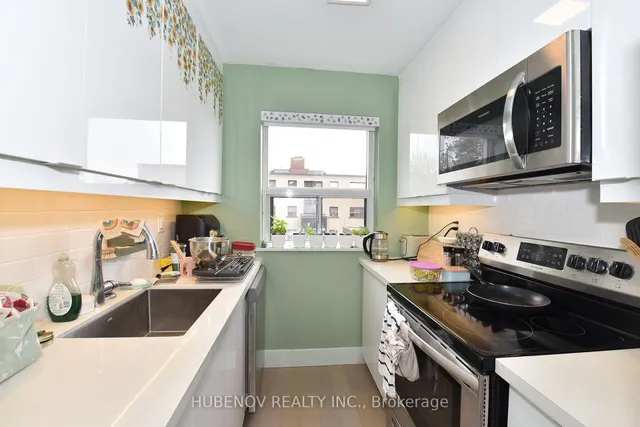 Additional image 23 of 1051 Victoria Pk Ave