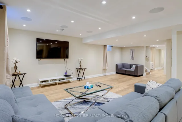 Additional image 43 of 422 Hinton Terr