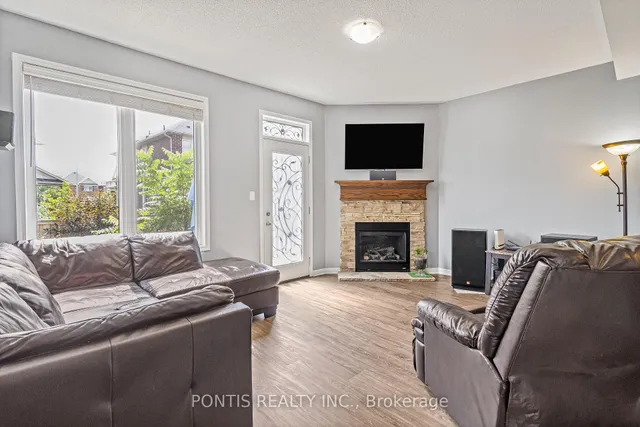 Additional image 18 of 25 FRANCIS LUNDY St