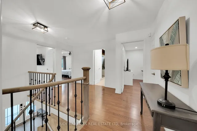 Additional image 19 of 26 Huntingwood Ave