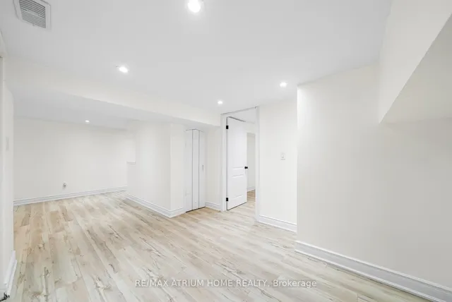 Additional image 26 of 132 Homewood Ave