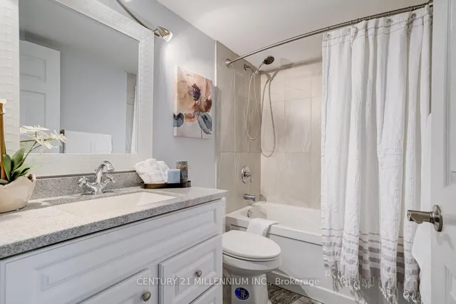 Additional image 32 of 5 Lisa St Unit 604