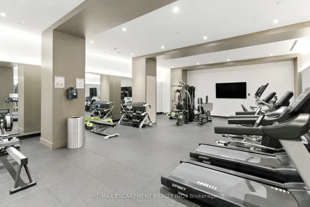 Additional image 25 of 2007 James St Unit 1604