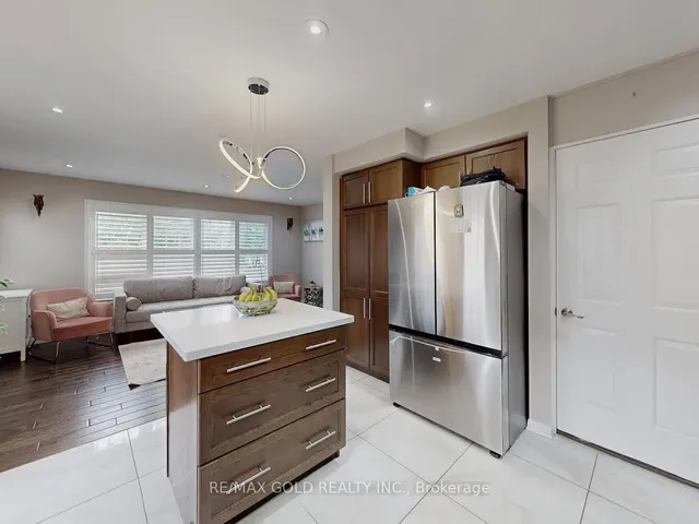 Additional image 19 of 933 Raftis Cres