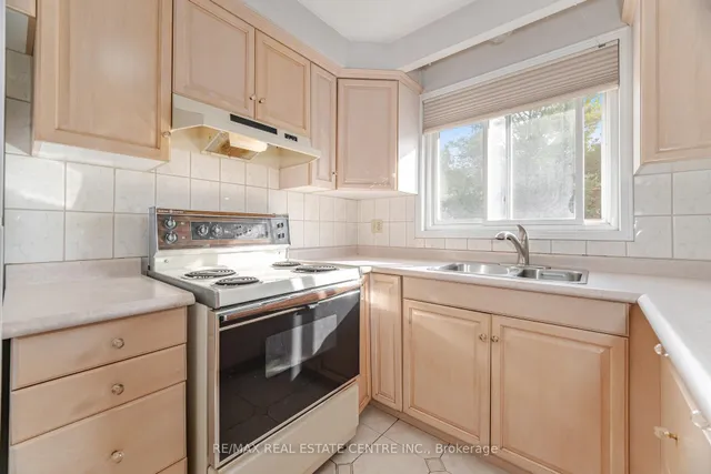 Additional image 16 of 1048 Melton Dr