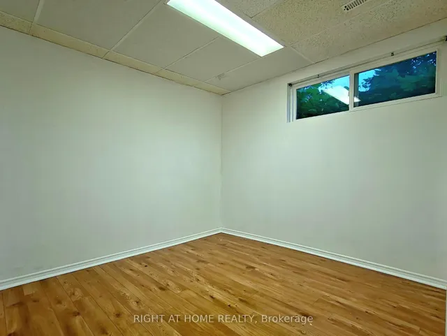 Additional image 19 of 182 mcnicoll Ave