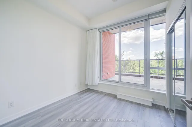 Additional image 31 of 170 Sumach St Unit 418