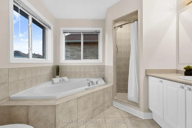 Additional image 30 of 37 Overture Lane