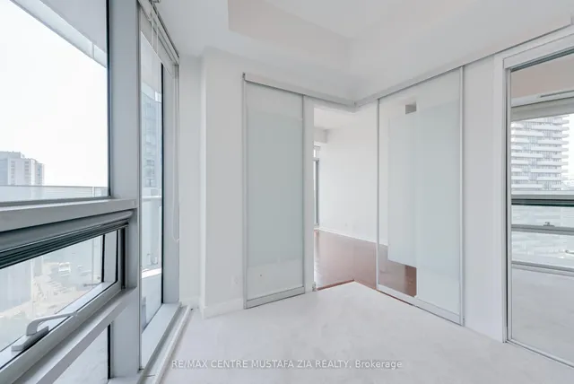 Additional image 17 of 14 York St Unit 2402