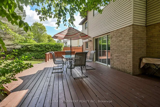Additional image 47 of 70 Golfview Cres