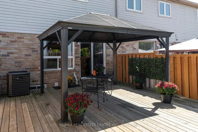 Additional image 33 of 10 Cadham Blvd Unit 37