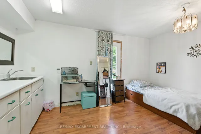 Additional image 27 of 5 Mazza Ave