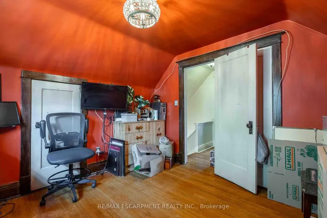 Additional image 16 of 228 Province St