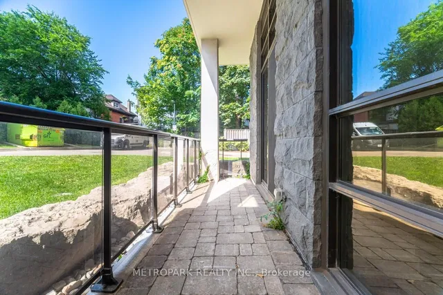 Additional image 24 of 85 Robinson St Unit 102