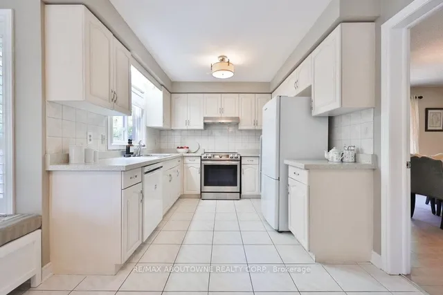 Additional image 12 of 542 Hambling Crt