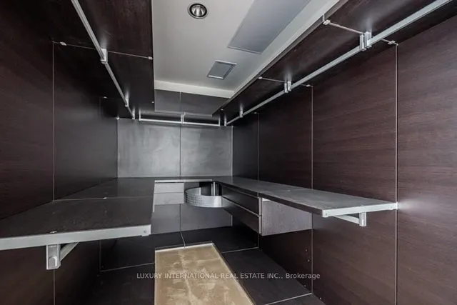 Additional image 11 of 180 University Ave Unit 5501