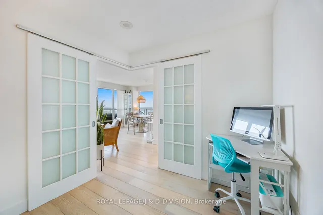 Additional image 29 of 410 Queens Quay Unit 1203