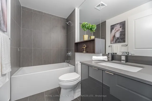 Additional image 28 of 100 Dalhousie St Unit 803