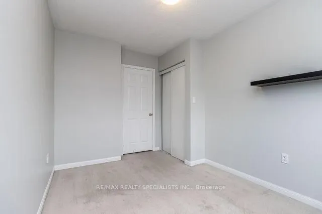 Additional image 35 of 31 DECKER Hllw