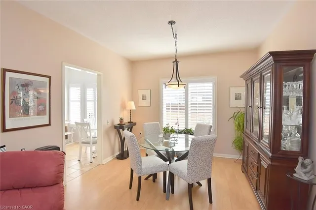 Additional image 11 of 137 Silverbirch Blvd