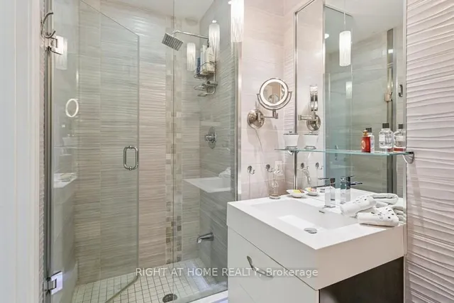 Additional image 19 of 112 George St Unit 1204