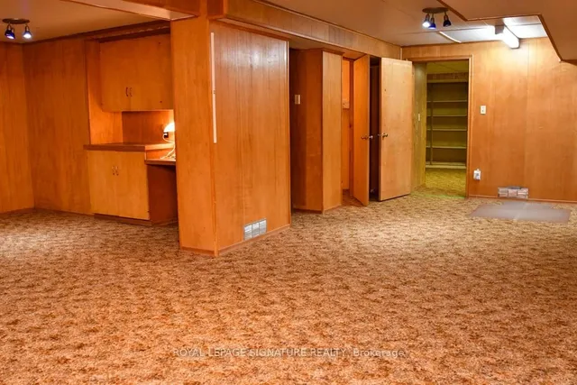 Additional image 26 of 7556 Sixth Line