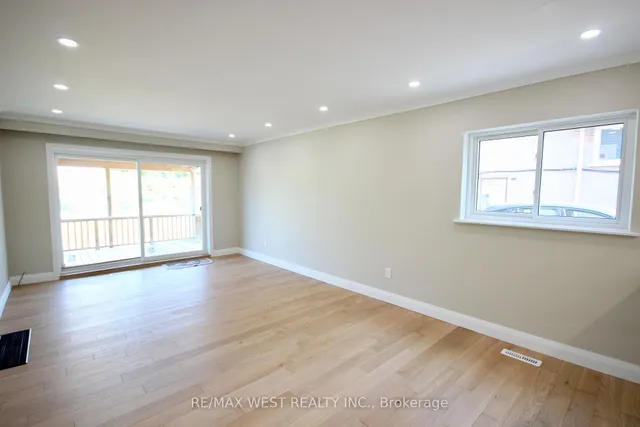 Additional image 11 of 7139 Darcel Ave