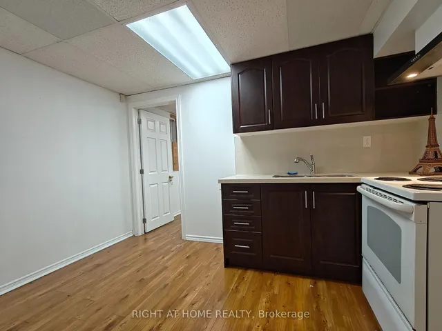 Additional image 18 of 182 mcnicoll Ave