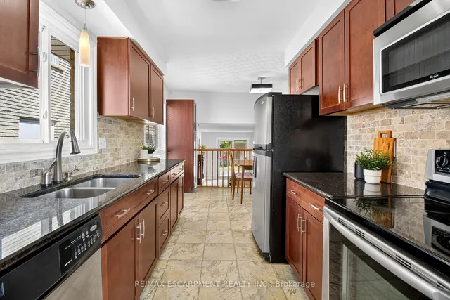 Additional image 12 of 150 Solomon Cres