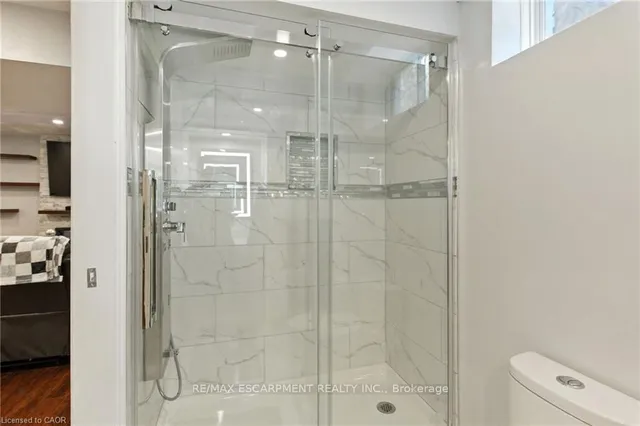 Additional image 40 of 11 Silverspring Cres