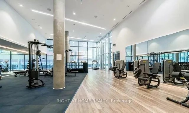 Additional image 16 of 161 Roehampton Ave Unit 733