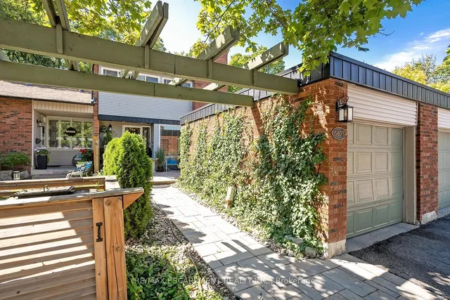 Additional image 3 of 1580 Kern's Rd Unit 5