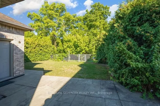 Additional image 41 of 126 Montmorency Dr