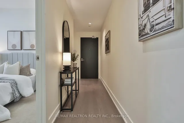 Additional image 7 of 3018 Yonge St Unit #204