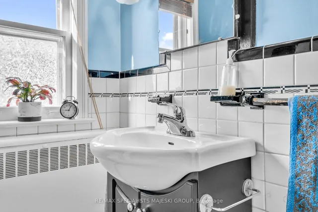 Additional image 22 of 50 Twenty Third St