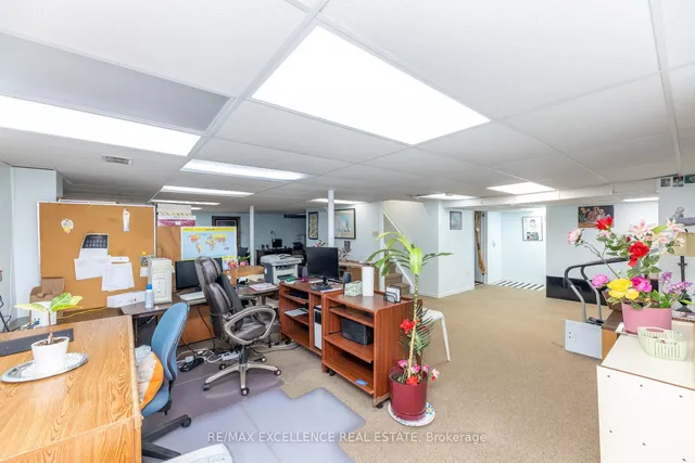 Additional image 31 of 55 Atkins Circ