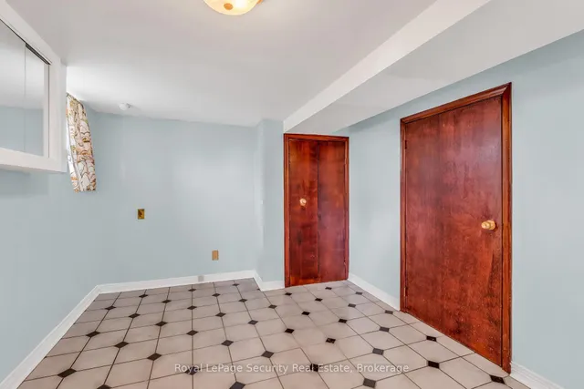 Additional image 28 of 427 Glenholme Ave