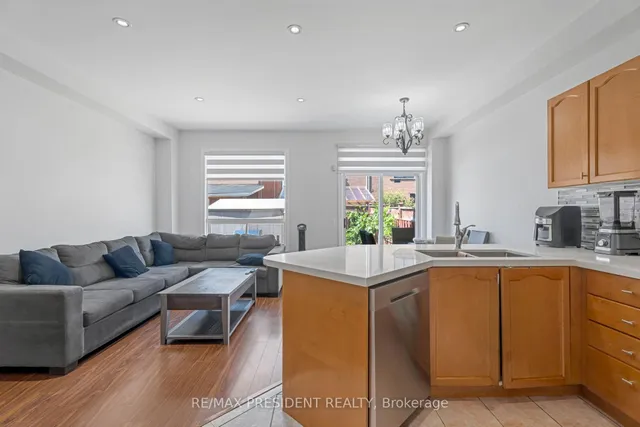 Additional image 10 of 823 Ledbury Cres