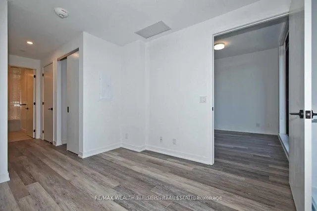 Additional image 6 of 2118 Bloor St Unit 511